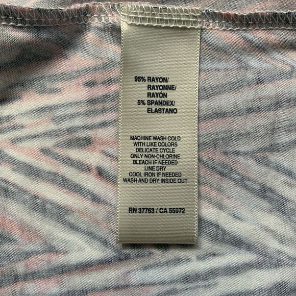 Rafaella Artistic Expression Long Sleeve Abstract Print Top Size Small NWT - Picture 11 of 12